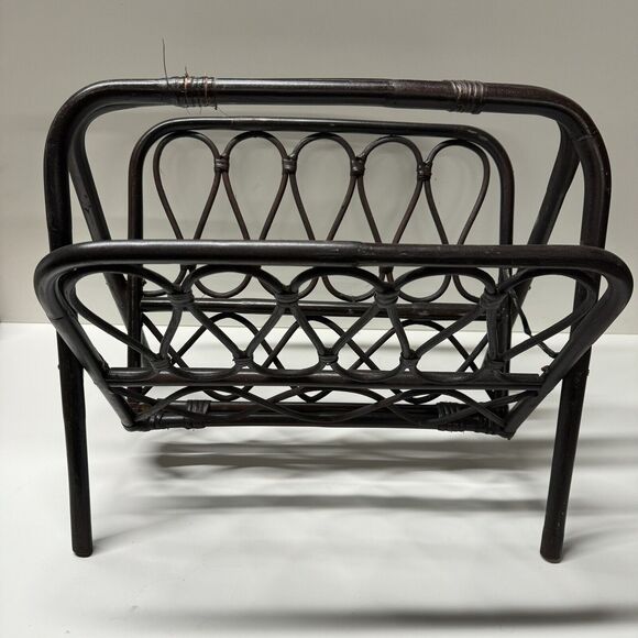 Vintage Bamboo Rattan Magazine Rack / Newspaper Stand / 1970 - Picture 1 of 3